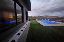 Game Farm & Villa For Sale In The Kalahari South