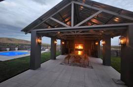 Game Farm & Villa For Sale In The Kalahari South
