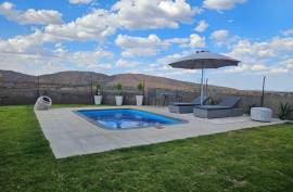 Game Farm & Villa For Sale In The Kalahari South