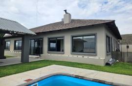 Game Farm & Villa For Sale In The Kalahari South