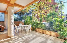 Excellent 2 Bed Apartment For Sale In Budva