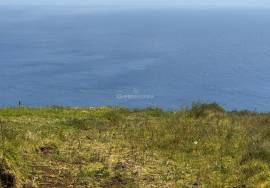 Land with 602 square meters located in Fajã da Ovelha - Calheta with excellent sea views! Land with 602 square meters located in Fajã da Ovelha - Calheta with excellent sea views!