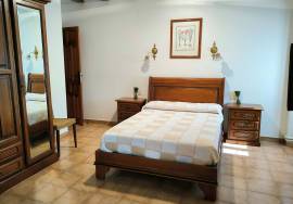Restaurant, agrotourism and private house for sale in Lalastra Álava