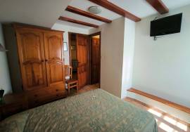 Restaurant, agrotourism and private house for sale in Lalastra Álava