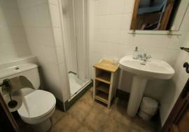 Restaurant, agrotourism and private house for sale in Lalastra Álava
