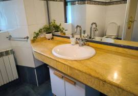 Restaurant, agrotourism and private house for sale in Lalastra Álava