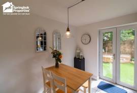 3 bedroom, End of terrace house for sale
