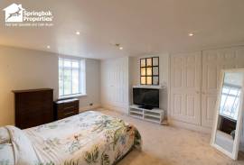 3 bedroom, End of terrace house for sale
