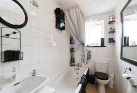 2 bedroom, End of terrace house for sale