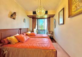 2-beds apartment with river view