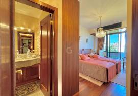 2-beds apartment with river view