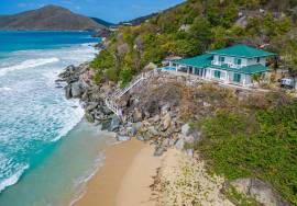 Villa 28, Lambert Beach