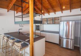 Villa 28, Lambert Beach