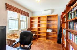 Halhouse, George's North Side