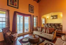 Halhouse, George's North Side