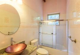 Halhouse, George's North Side