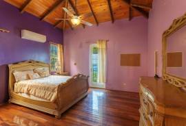 Halhouse, George's North Side