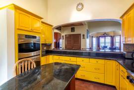 Halhouse, George's North Side