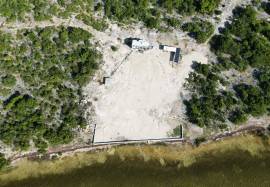 Pearl Point Beachfront Lot 28
