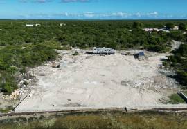 Pearl Point Beachfront Lot 28