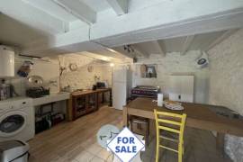 Detached Country House with Outbuilding Detached Country House with Outbuilding