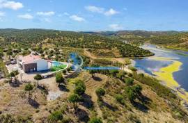 Unique and exclusive estate in the heart of Alentejo