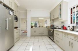 Luxury 5 Bed Villa For Sale In Ramsgate South