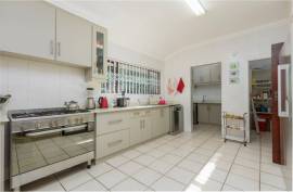 Luxury 5 Bed Villa For Sale In Ramsgate South