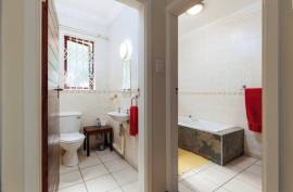 Luxury 5 Bed Villa For Sale In Ramsgate South