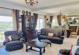 Beautiful 3+1bedroom villa with breath-taking views near São Brás de Alportel