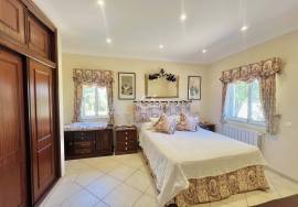 Beautiful 3+1bedroom villa with breath-taking views near São Brás de Alportel