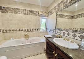 Beautiful 3+1bedroom villa with breath-taking views near São Brás de Alportel