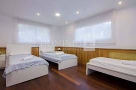 Residential complex in Sant Andreu de Llavaneres of 5.800 m2 with 1.200 m2 built