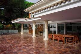 Residential complex in Sant Andreu de Llavaneres of 5.800 m2 with 1.200 m2 built