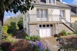 Houses for sale - 5 rooms - 75 m2 - PLOERMEL - (56800)