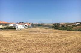 Land of 10,001 m2 with PIP approved for 2000m2 of construction