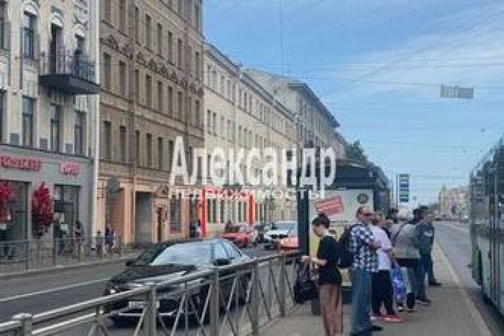 Коммерческое помещение на первой линии Лиговского проспекта, торговля/общепит