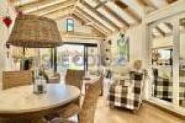 1 Bedroom Bungalow For Sale