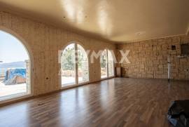Maisonette 295 sq.m for sale