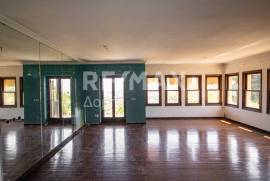 Maisonette 295 sq.m for sale