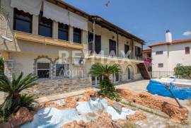 Maisonette 295 sq.m for sale