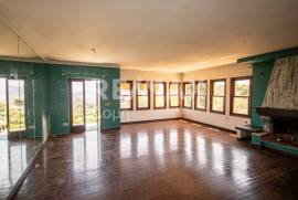 Maisonette 295 sq.m for sale