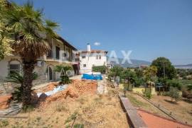 Maisonette 295 sq.m for sale