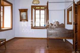 House 242 sq.m for sale