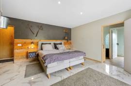 Single storey villa with 3 bedrooms and swimming pool in Silveira - São Marcos da Serra