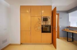 2 Bedroom Apartment in Condominium with Pool and Box Garage - Riverside Zone in Portimão