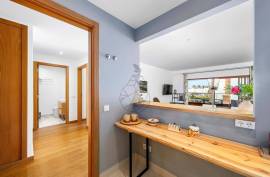 2 Bedroom Apartment in Condominium with Pool and Box Garage - Riverside Zone in Portimão