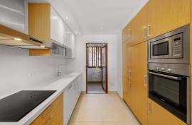 2 Bedroom Apartment in Condominium with Pool and Box Garage - Riverside Zone in Portimão