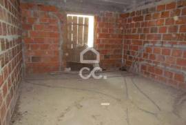 T4 single storey house under construction 6km from chaves city center