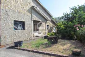 T4 single storey house under construction 6km from chaves city center